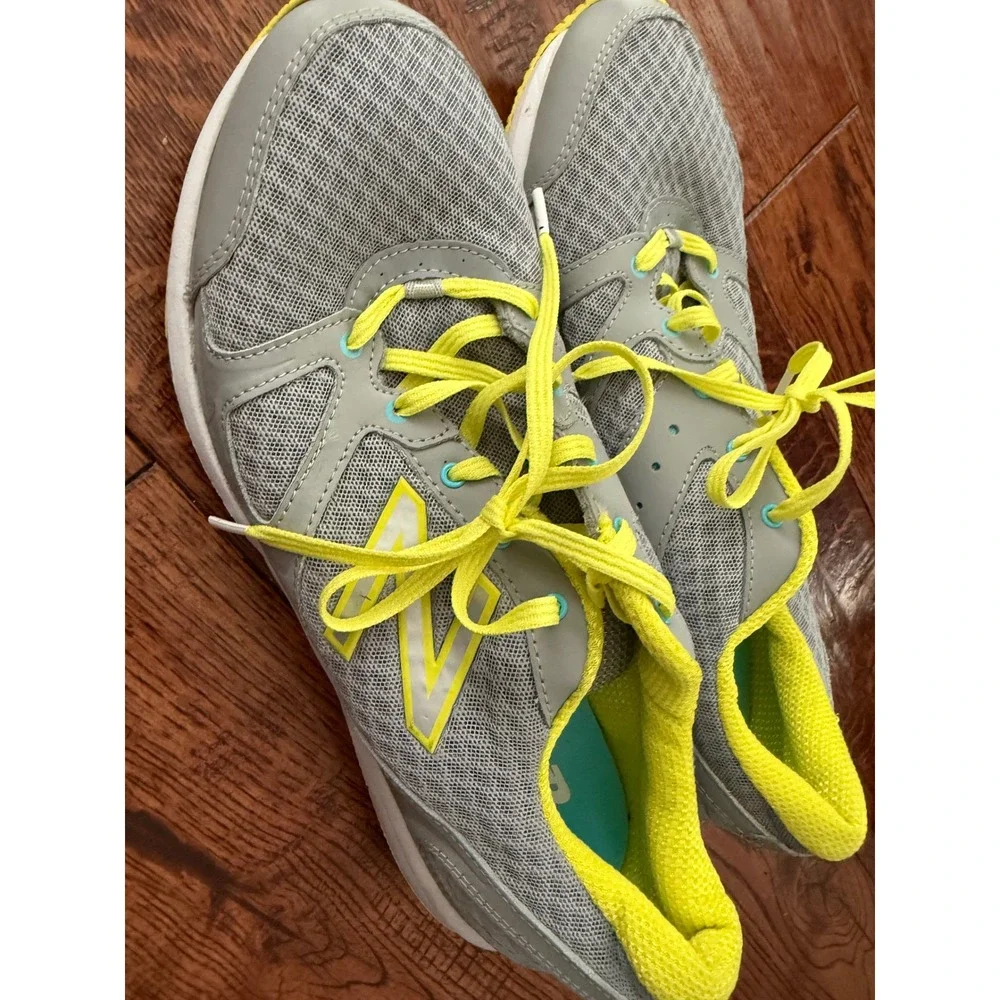 New Balance 577 Womens Training Shoes Grey Neon Yellow WX577LA Size 11